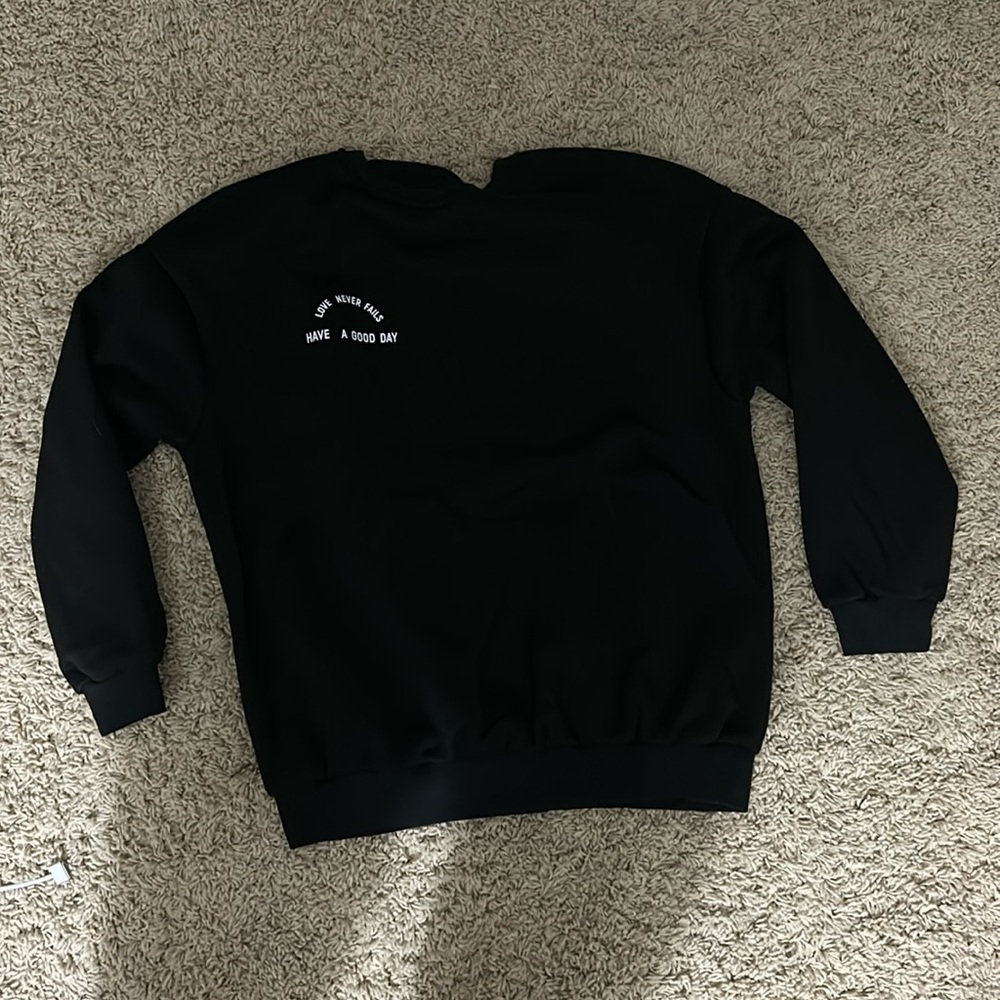 Sweatshirt